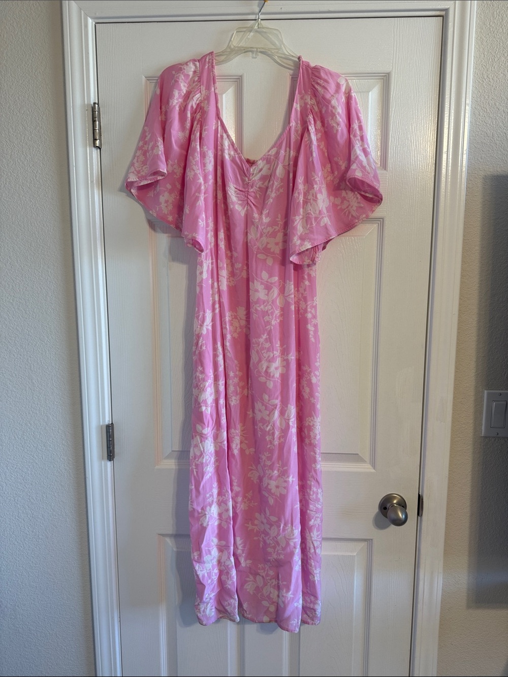 Women’s Pink Floral maxi dress